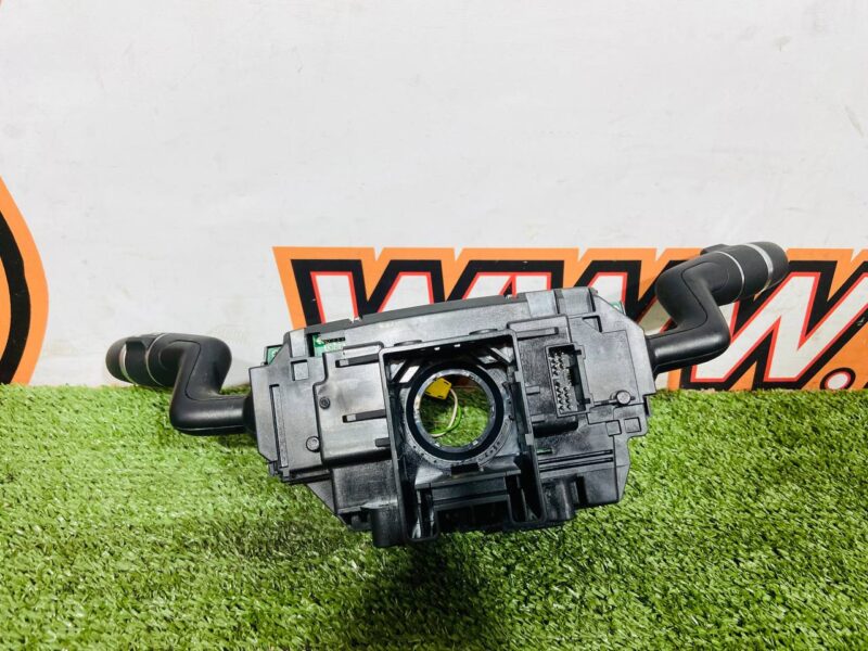 T4N21440 Steering column switch assembly Jaguar F-Pace X761 (2017-) USED cost 75 € in stock 1 pcs.