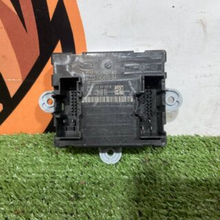 T4N6281 Rear Door Comfort Unit Passenger Side Jaguar XF X260 (2015-) Used cost 50 € in stock 2 pcs.