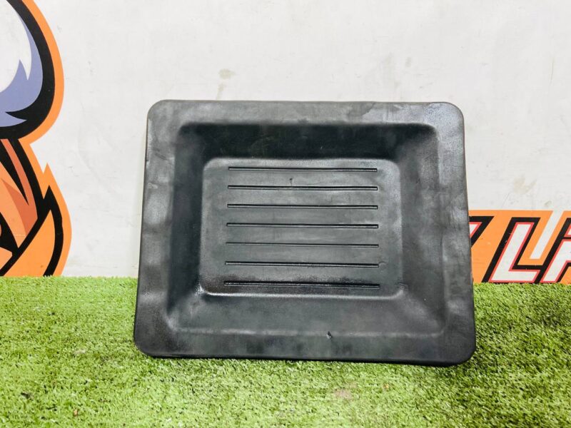 VPLGS0150 Rubber mat for Range Rover L405 (2013-2021) Used cost 100 € in stock 1 pcs.