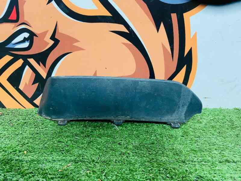 LR061249 Front bumper deflector left Land Rover Discovery Sport L550 (2015-) Used cost 18 € in stock 1 pcs.
