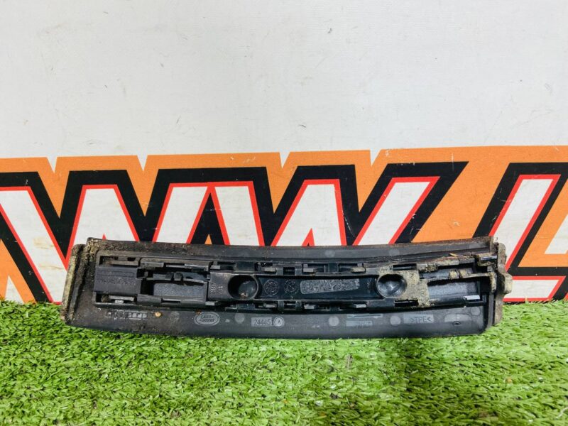 LR062623 Roof molding left front Land Rover Discovery Sport L550 (2015-) Used cost 25 € in stock 2 pcs.