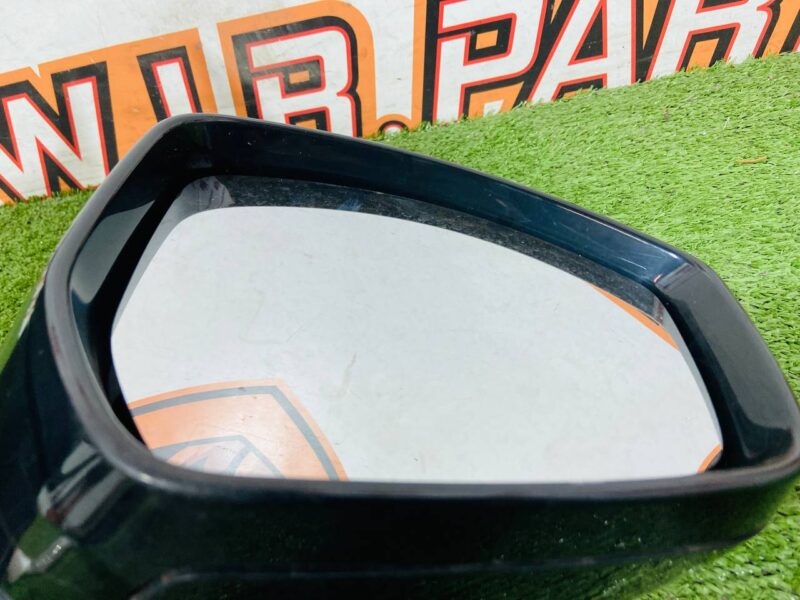 LR072948 Exterior mirror right Land Rover Discovery Sport L550 (2015-) used cost 320 € in stock 1 pcs.