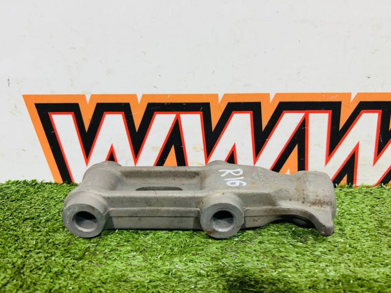 LR088268 Towbar Bracket Land Rover Discovery Sport L550 (2015-) Used cost 40 € in stock 1 pcs.