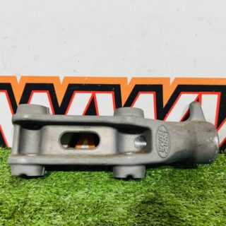 LR088268 Towbar Bracket Land Rover Discovery Sport L550 (2015-) Used cost 40 € in stock 1 pcs.