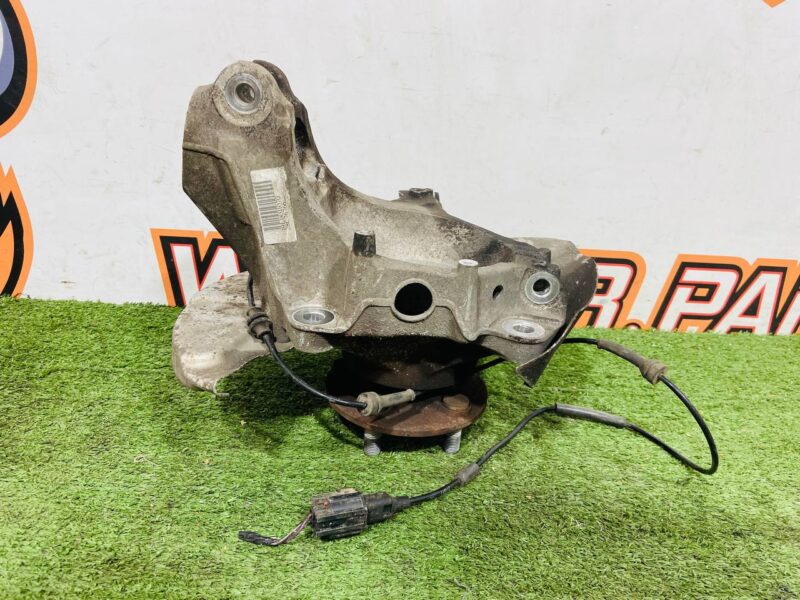 LR140538 Steering knuckle (pin) front right Range Rover Evoque New L551 (2019-) Used cost 350 € in stock 3 pcs.