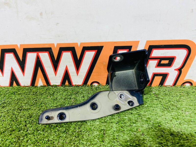 T4A15484 Wing bracket left Jaguar F-Pace X761 (2017-) USED - Image 18