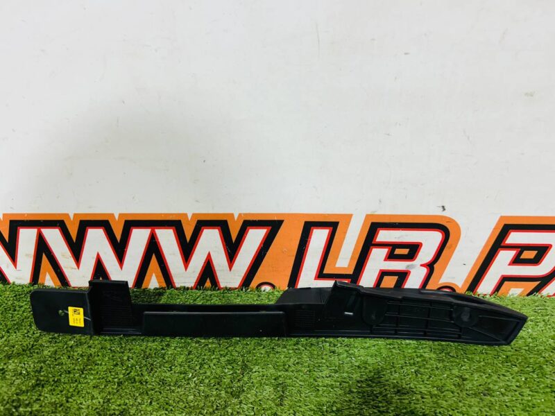T4A38047 Front Bumper Deflector Left Lower Jaguar F-Pace X761 cost 25 € in stock 1 pcs.