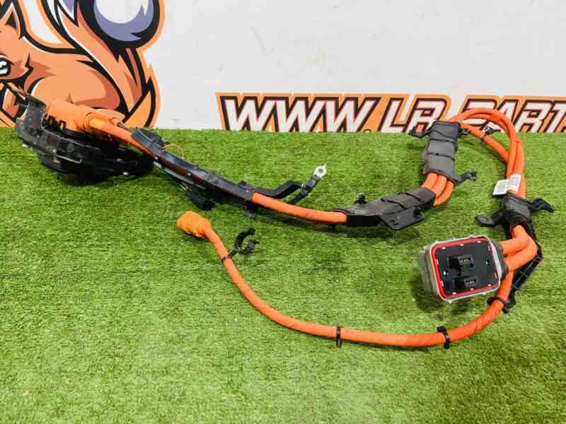 T4K10142 Dual Charging Socket Jaguar I-Pace X590 (2018-) Used cost 350 € in stock 5 pcs.