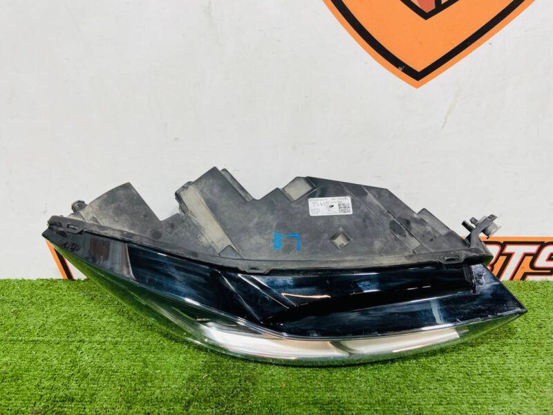 T4K11262 Right LED headlight Jaguar I-Pace X590 (2018-) Used cost 1 150 € in stock 1 pcs.