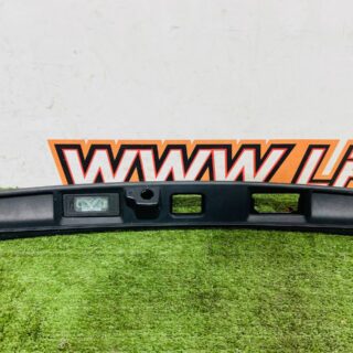 T4K11997 Trunk lid molding Jaguar I-Pace X590 (2018-) Used cost 50 € in stock 1 pcs.