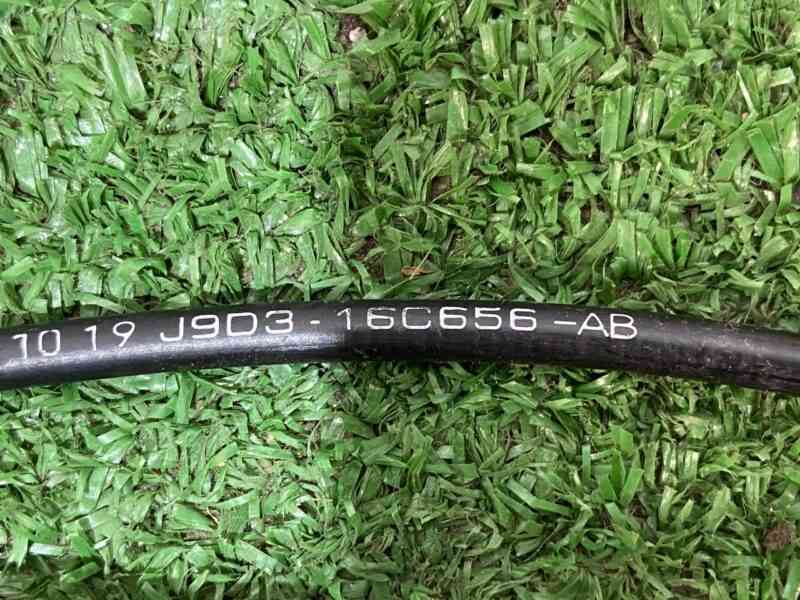 T4K12760 Hood cable Jaguar I-Pace X590 (2018-) USED cost 30 € in stock 4 pcs.
