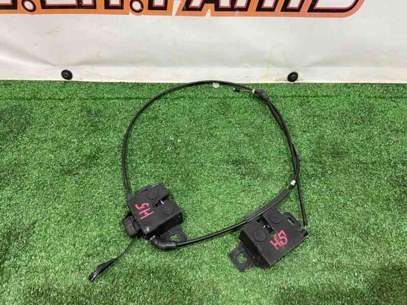 T4K12760 Hood cable Jaguar I-Pace X590 (2018-) USED cost 30 € in stock 4 pcs.