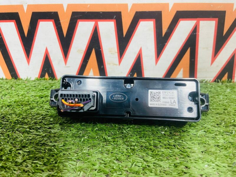 T4K13684 Rear Seat Switch Block Jaguar I-Pace X590 (2018-) Used cost 135 € in stock 1 pcs.