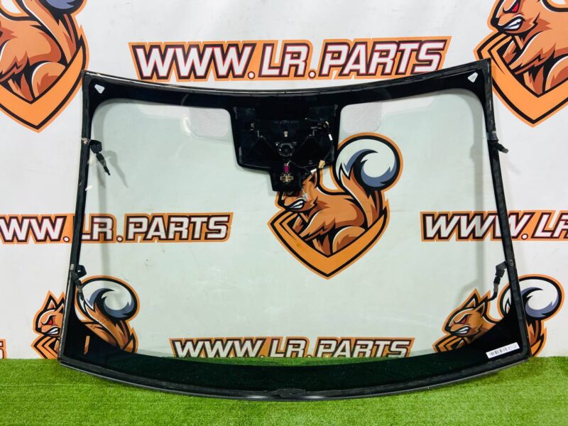 T4K16467 Windshield Jaguar I-Pace X590 (2018-) Used cost 300 € in stock 1 pcs.