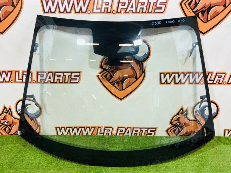 T4K16467 Windshield Jaguar I-Pace X590 (2018-) Used cost 300 € in stock 1 pcs.