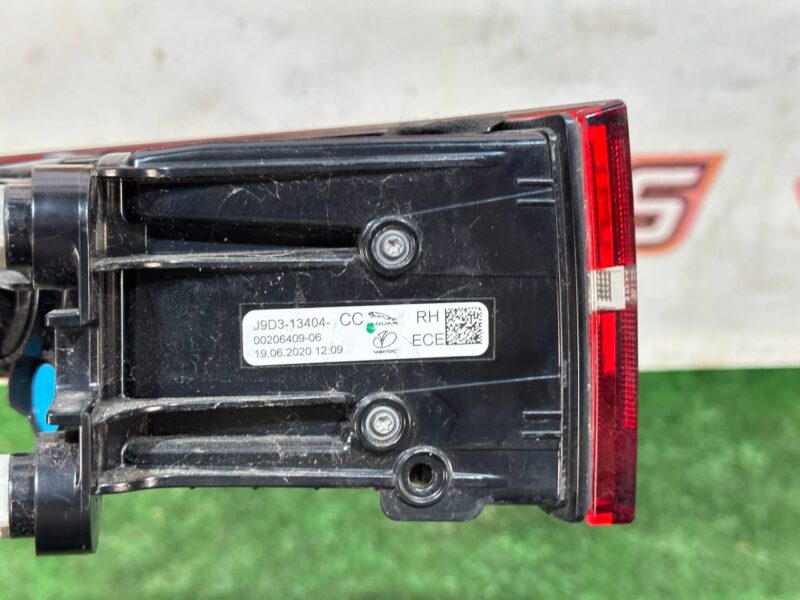 T4K16640 Rear right light in the wing Jaguar I-Pace X590 (2018-) Used cost 235 € in stock 2 pcs.