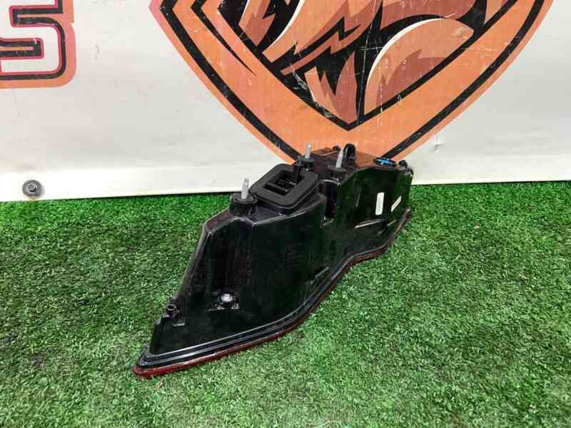 T4K16652 Rear left tail light Jaguar I-Pace (2018-) used cost 200 € in stock 4 pcs.