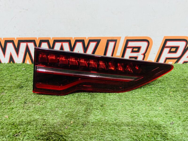 T4K16652 Rear left tail light Jaguar I-Pace (2018-) used cost 200 € in stock 4 pcs.