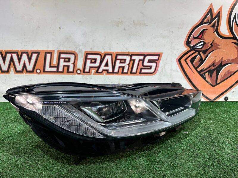 T4K18369 Headlight right Jaguar I-Pace X590 (2018-) Used cost 1 200 € in stock 1 pcs.