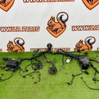 T4K18565 Wiring Jaguar I-Pace X590 (2018-) Used cost 600 € in stock 5 pcs.