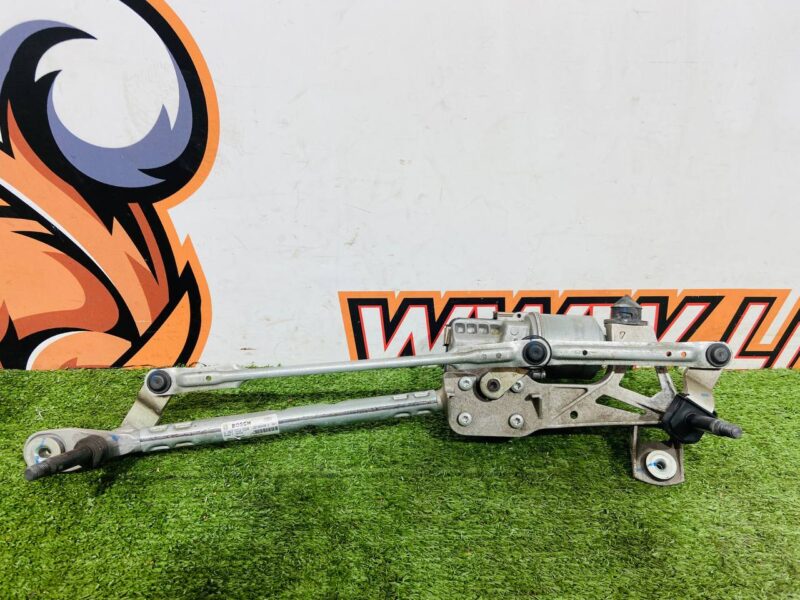 T4K2142 Windshield wiper motor Jaguar I-Pace X590 (2018-) Used cost 150 € in stock 5 pcs.