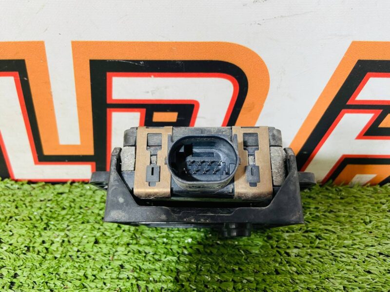 T4K4056 Active Cruise Control Radar Jaguar I-Pace (2018-) Used cost 600 € in stock 5 pcs.