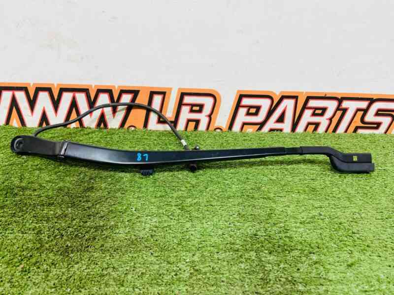 T4K4110 Windscreen wiper arm left Jaguar I-Pace X590 (2018-) Used cost 30 € in stock 1 pcs.