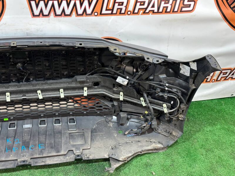 T4K5982LML Front bumper assembly 6 sensors Jaguar I-Pace X590 (2018-) Used - Image 28