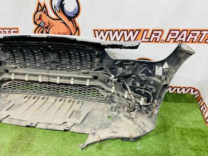 T4K5982LML Front bumper assembly 6 sensors Jaguar I-Pace X590 (2018-) Used - Image 33
