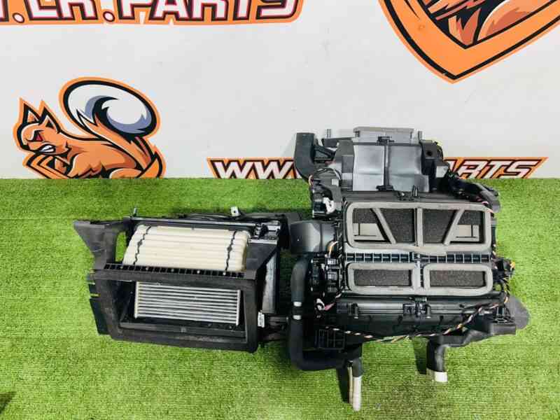 T4K6077 Heater (stove) assembly Jaguar I-Pace X590 (2018-) Used cost 200 € in stock 5 pcs.