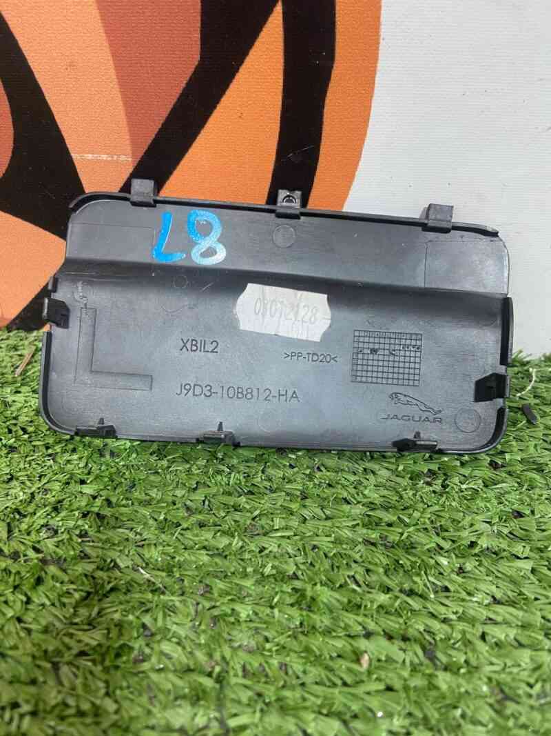 T4K6324 Luggage compartment cover left front Jaguar I-Pace (2018-) Used cost 35 € in stock 1 pcs.