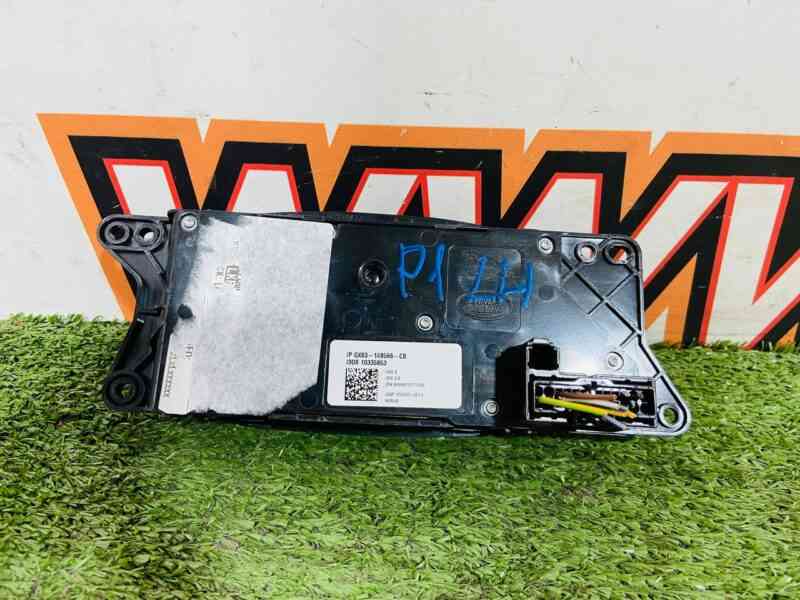 T4N23991 Electric seat adjustment switch left Jaguar I-Pace X590 (2018-) Used cost 80 € in stock 3 pcs.