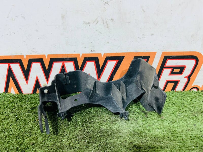 CK5214A099GD Mounting bracket Range Rover Sport L494 (2014-2022) Used cost  € in stock 1 pcs.