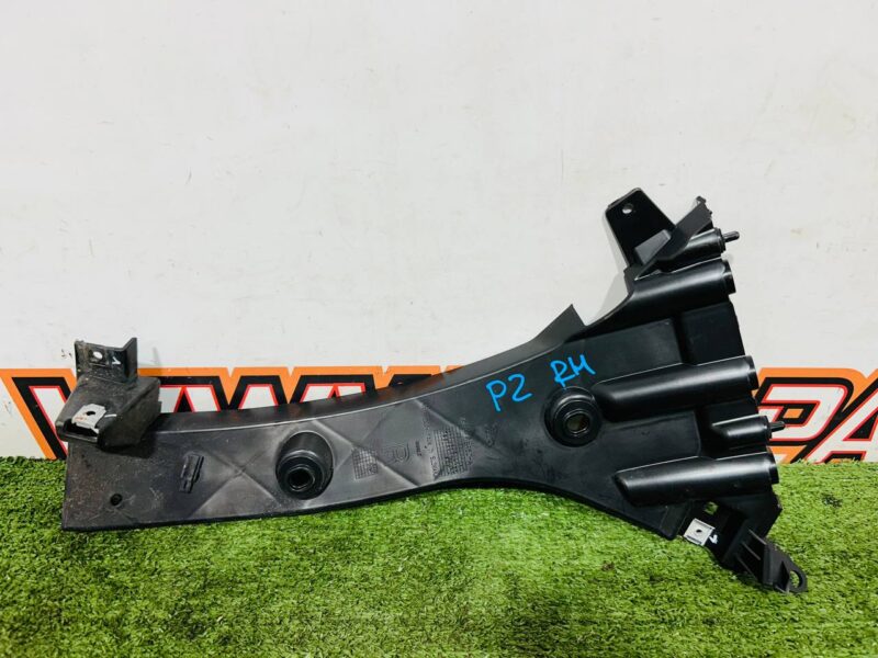 J9C12481 Rear right bumper mounting bracket Jaguar E-Pace X540 (2017-) Used cost 25 € in stock 1 pcs.