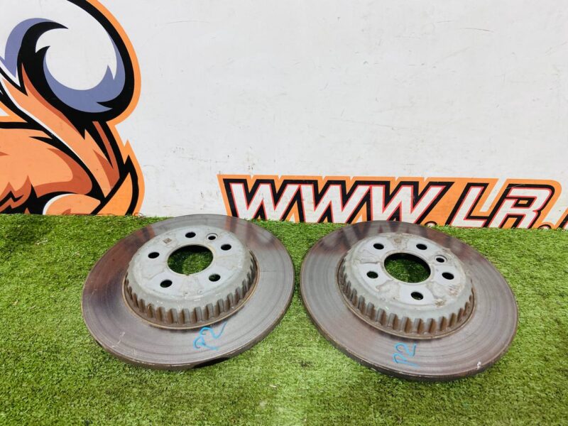 J9C18540 Rear brake disc 300mm Jaguar E-Pace X540 (2017-) Used cost  € in stock 6 pcs.