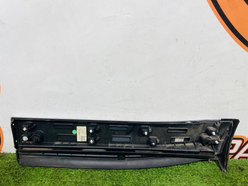 J9C19978LML Molding rear right door Jaguar E-Pace X540 (2017-) Used cost  € in stock 1 pcs.