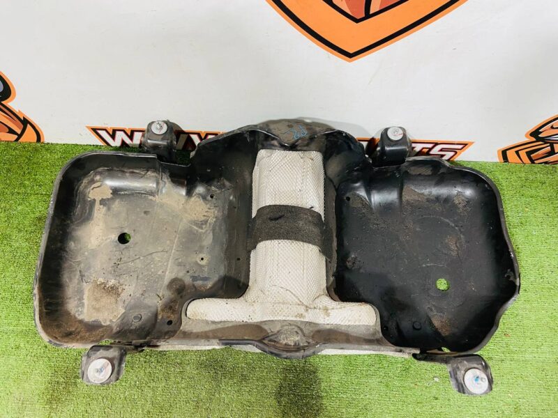 J9C20046 Fuel tank guard Jaguar E-Pace X540 (2017-) Used cost 100 € in stock 1 pcs.