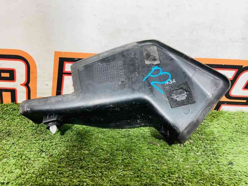 J9C2843 Trunk lid trim right Jaguar E-Pace X540 (2017-) Used cost  € in stock 1 pcs.