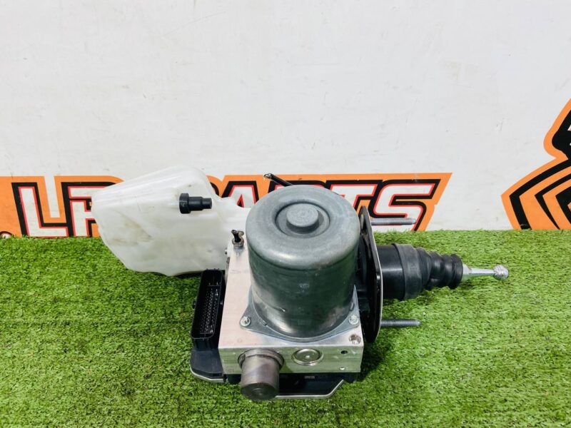 J9C29125 Block ABS Land Rover Discovery Sport L550 (2015-) used cost 500 € in stock 1 pcs.