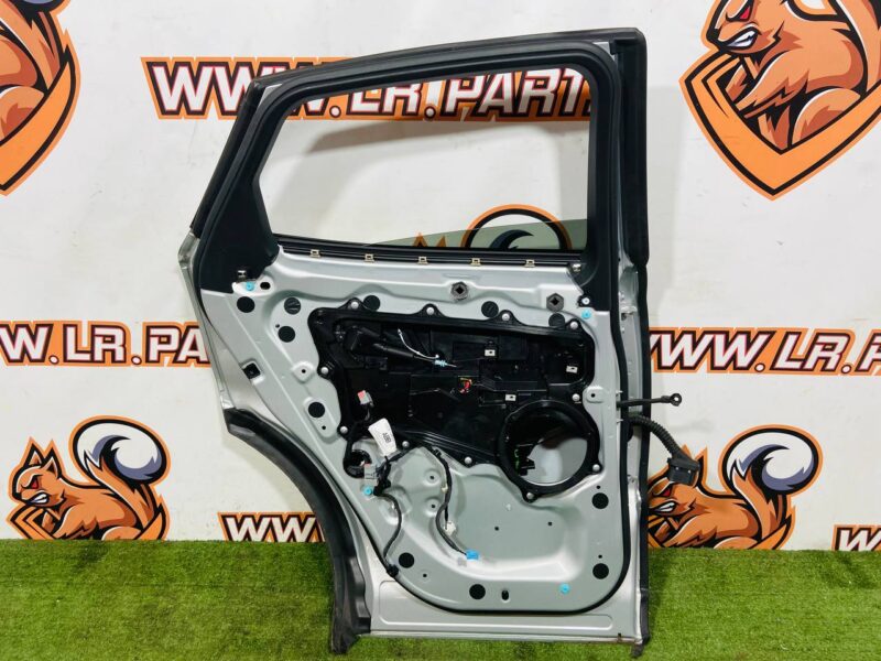 J9C2947KIT Rear left door complete Jaguar E-Pace X540 (2017-) Used cost  € in stock 1 pcs.