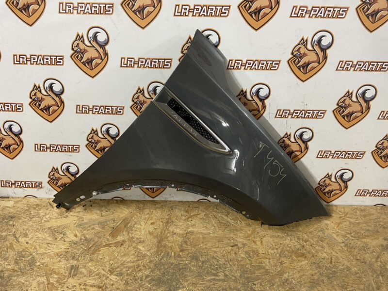 J9C2949 Used JAGUAR E-PACE front right wing cost 350 € in stock 1 pcs.
