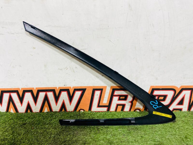 J9C4774.1 Rear window trim right Jaguar E-Pace X540 (2017-) Used cost  € in stock 1 pcs.