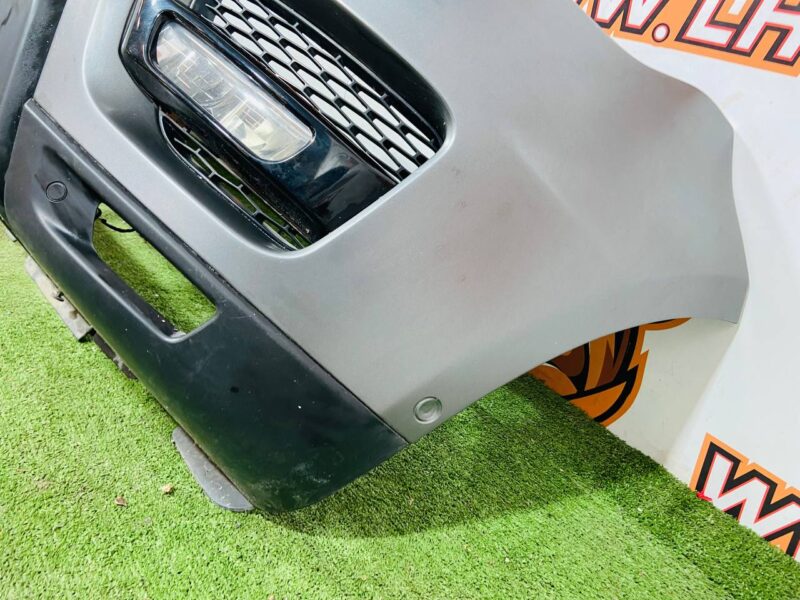 LR045028 Front bumper complete Range Rover Sport L494 (2014-2022) Used - Image 12
