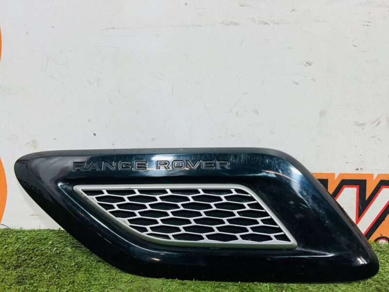 LR052982 Hood deflector left Range Rover Sport L494 (2014-2022) Used cost 85 € in stock 3 pcs.