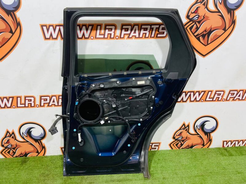 LR061284KIT2 Door rear right complete Land Rover Discovery Sport L550 (2015-) Used cost  € in stock 1 pcs.