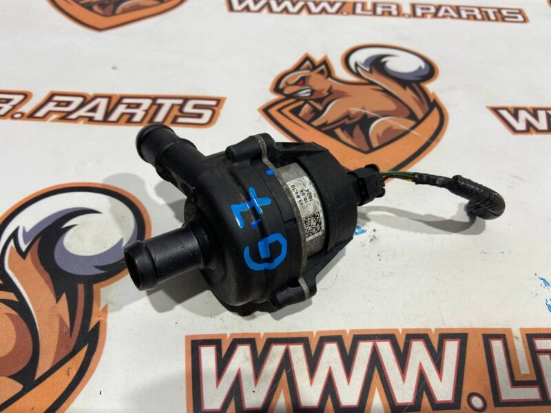 LR067228 Water Pump 3.0 Range Rover Sport L494 (2014-2022) Used cost 100 € in stock 2 pcs.