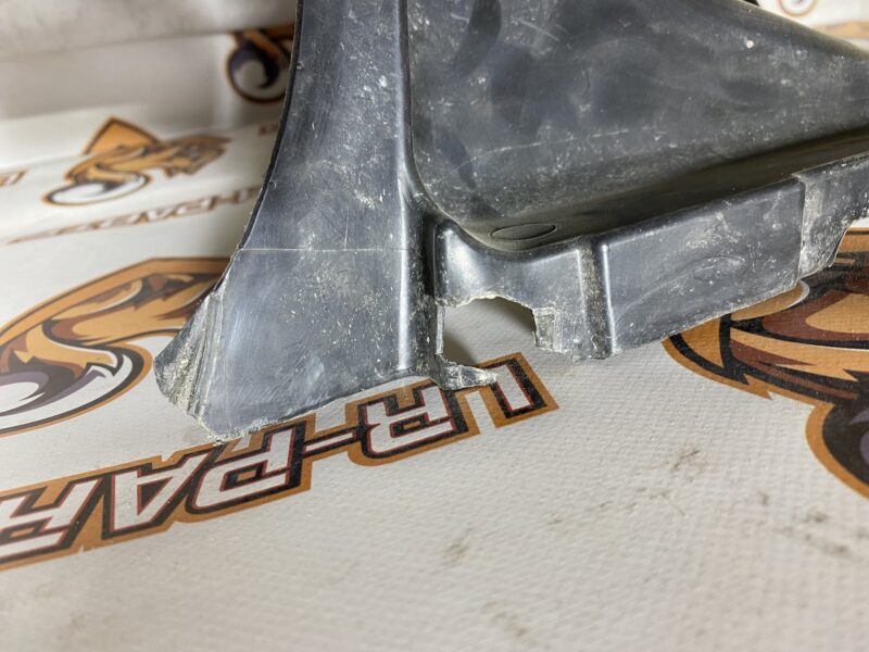 LR073058 Front right fender liner Land Rover Discovery Sport L550 (2015-) USED - Image 17