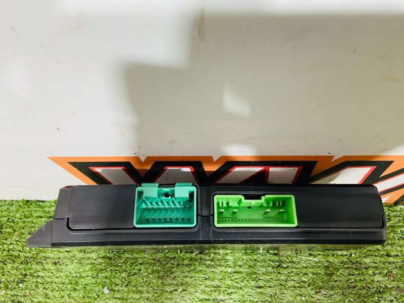 LR081328 Seat Control Unit Range Rover Velar L560 (2018-) Used cost 150 € in stock 1 pcs.