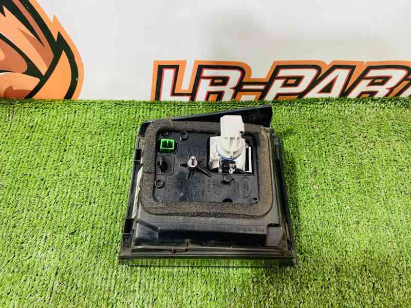 LR095032 Left taillight for Land Rover Discovery Sport L550 (2015-) Used cost 120 € in stock 1 pcs.