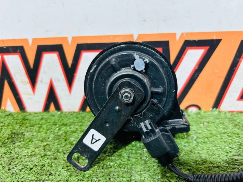 LR115050 Sound signal two-tone right Land Rover Discovery Sport L550 (2015-) used cost 45 € in stock 3 pcs.